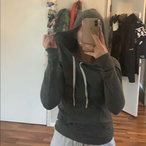 Super cute shirt - Picture 3 of 3